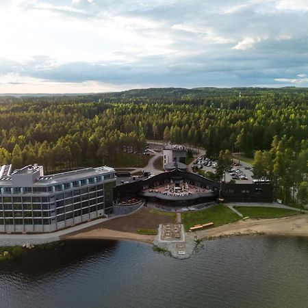 Break Sokos Hotel Bomba Нурмес Екстериор снимка