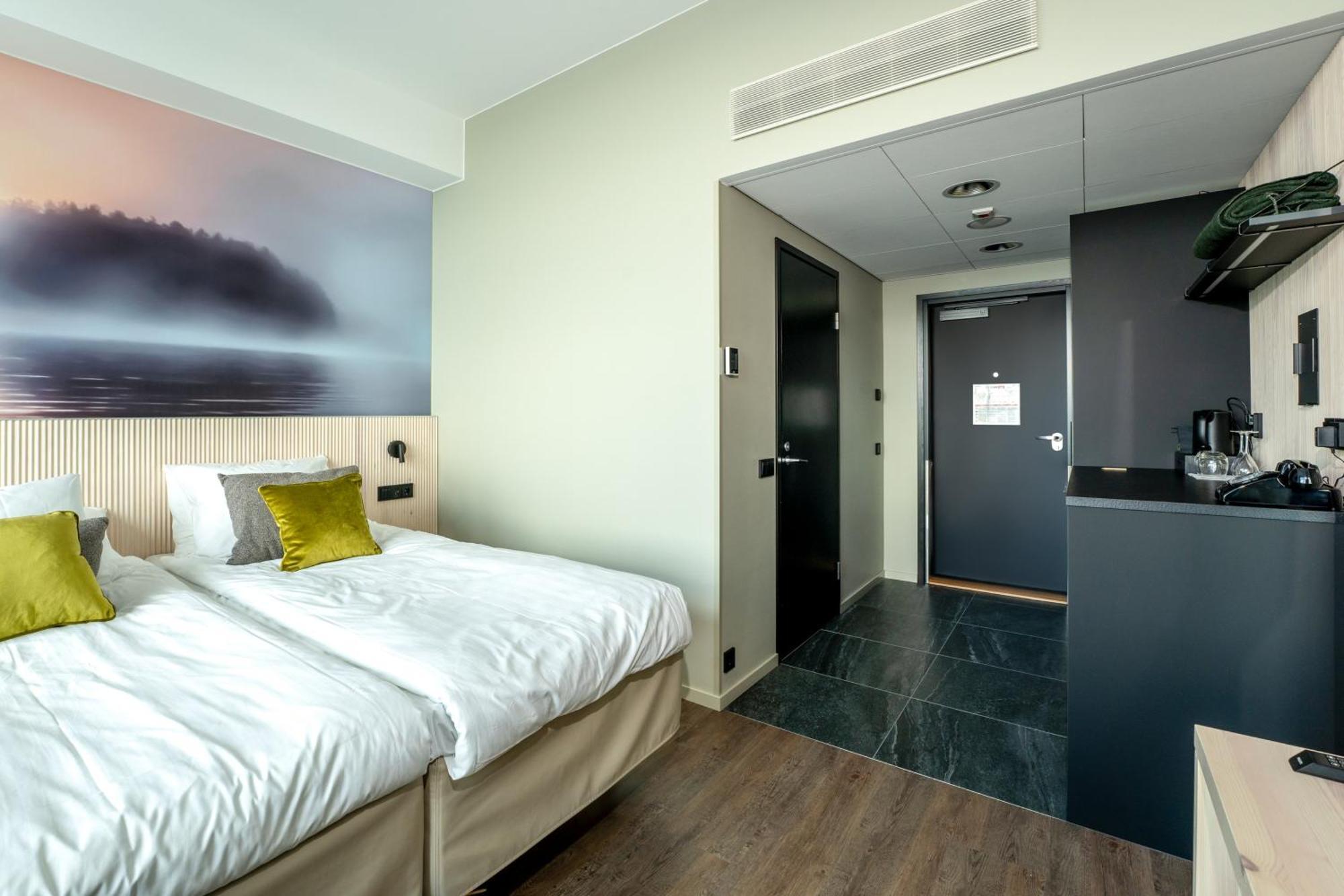 Break Sokos Hotel Bomba Нурмес Екстериор снимка